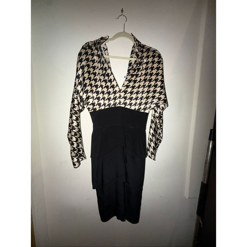AJ BARI size 6 women’s black and white dress